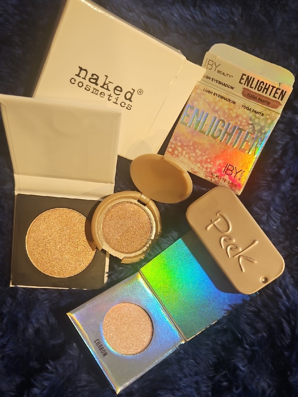 4 Pcs Golden Eyeshadow Set